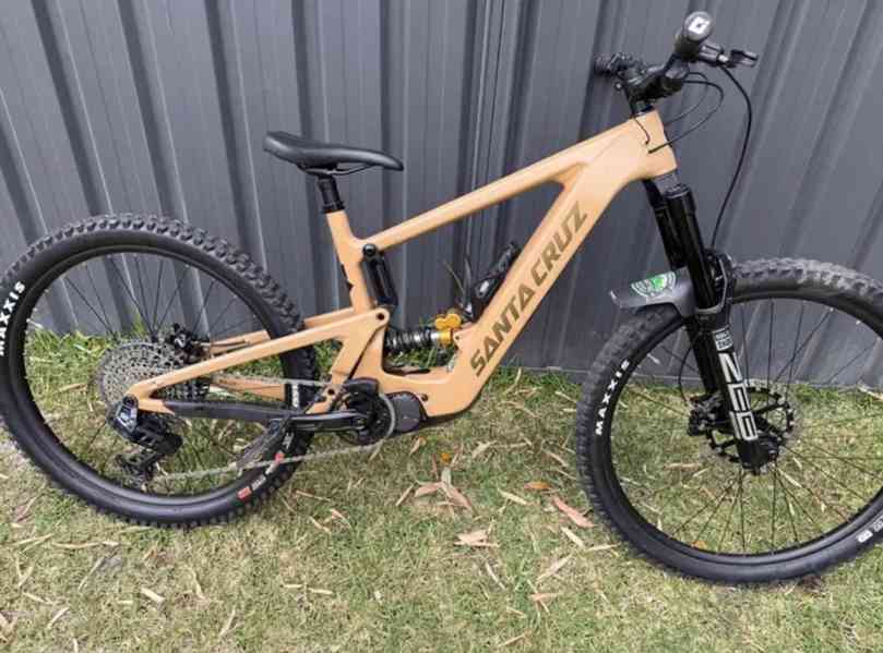 2025 Santa Cruz BULLIT R - foto 3