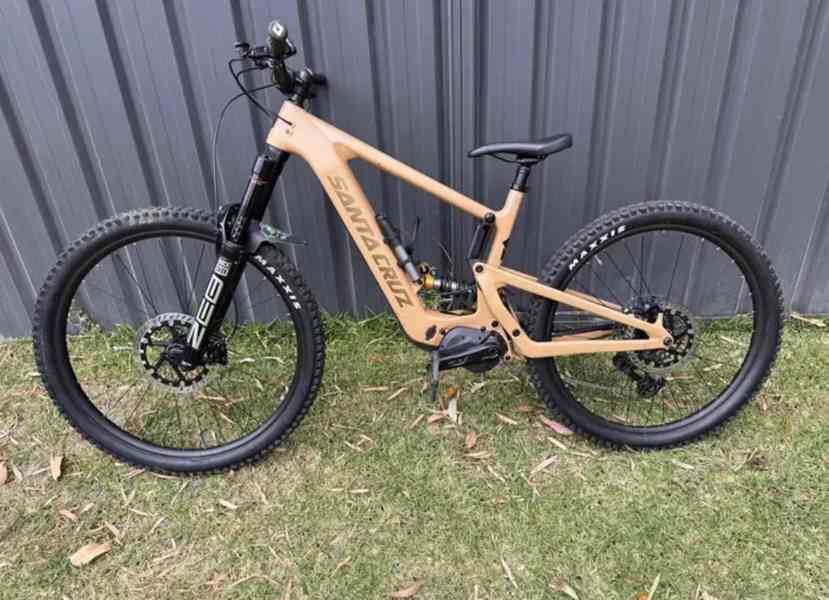 2025 Santa Cruz BULLIT R - foto 2