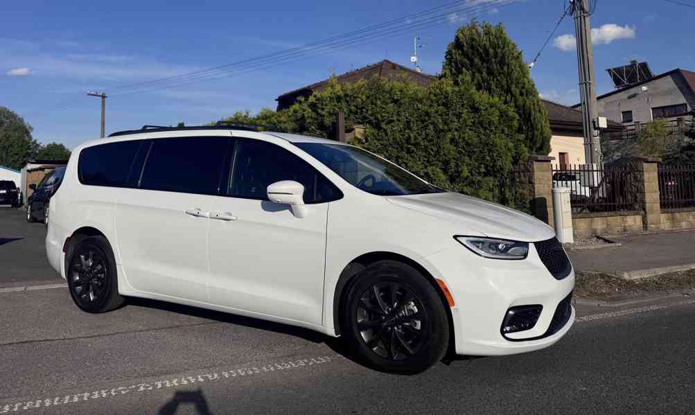 Chrysler Pacifica 3,6 RU Limited DVD Čočka 2021 - foto 2