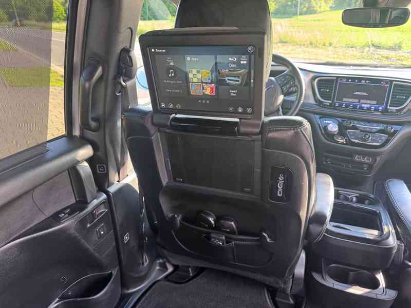 Chrysler Pacifica 3,6 RU Limited DVD Čočka 2021 - foto 13