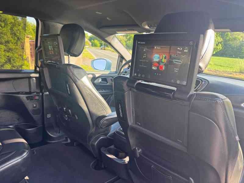 Chrysler Pacifica 3,6 RU Limited DVD Čočka 2021 - foto 10
