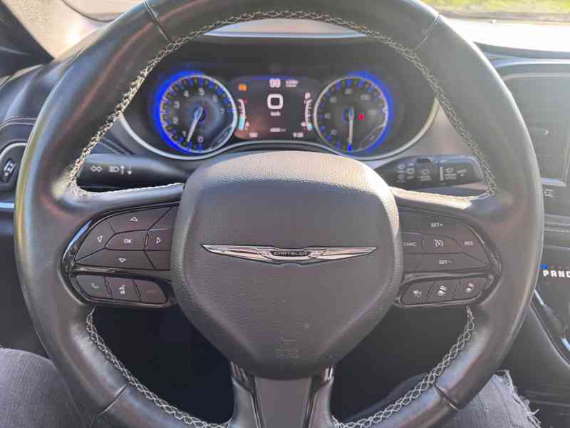 Chrysler Pacifica 3,6 RU Limited DVD Čočka 2021 - foto 21