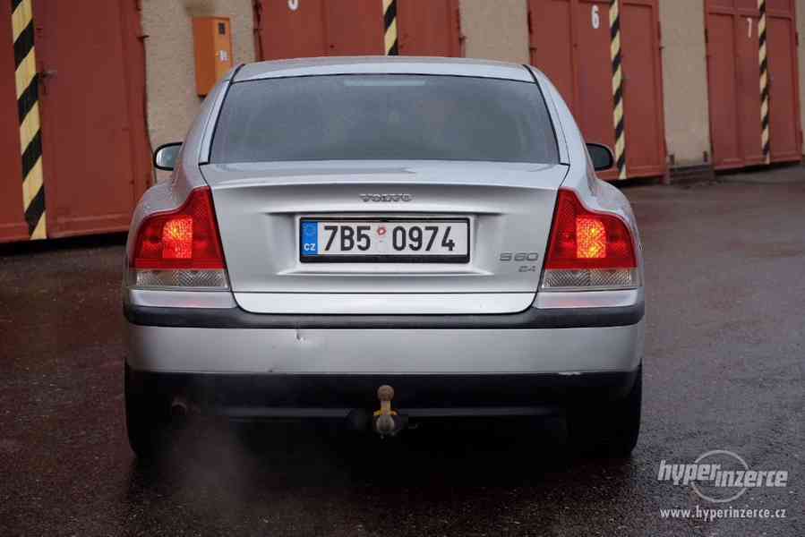 Volvo S60 2,4 benzin,125kw,naj.121.tis - foto 22
