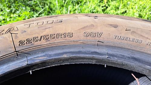 Sada 4 ks Bridgestone 225/55 R18 98V - foto 3