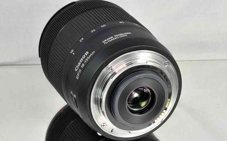 Canon EF-S 18-135mm f/3.5-5.6 IS NANO **APS-C Zoom - foto 5