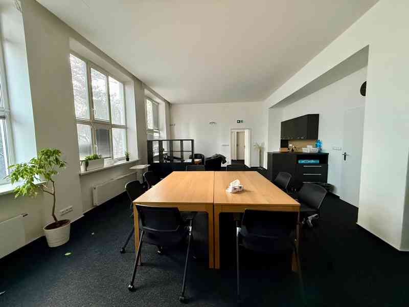 PRONÁJEM PROSTORNÉ KANCELÁŘE O CP CCA 38 M2, BRNO–ŽIDENICE  - foto 17