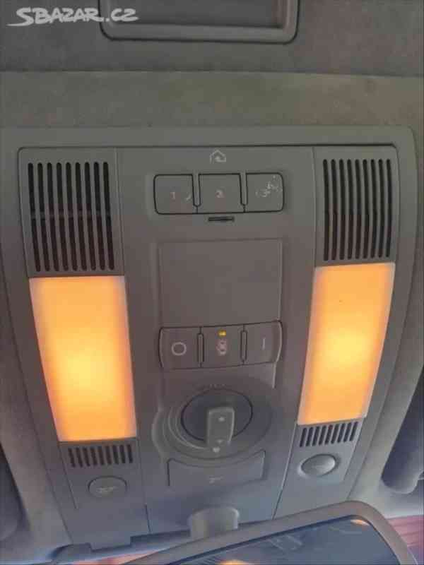 Audi A8 4,2   TDI - foto 6
