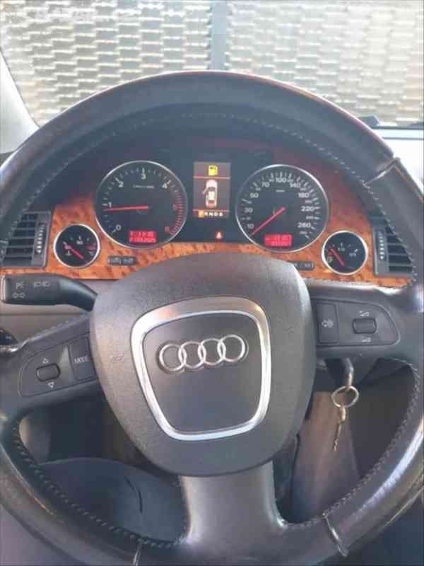 Audi A8 4,2   TDI - foto 7