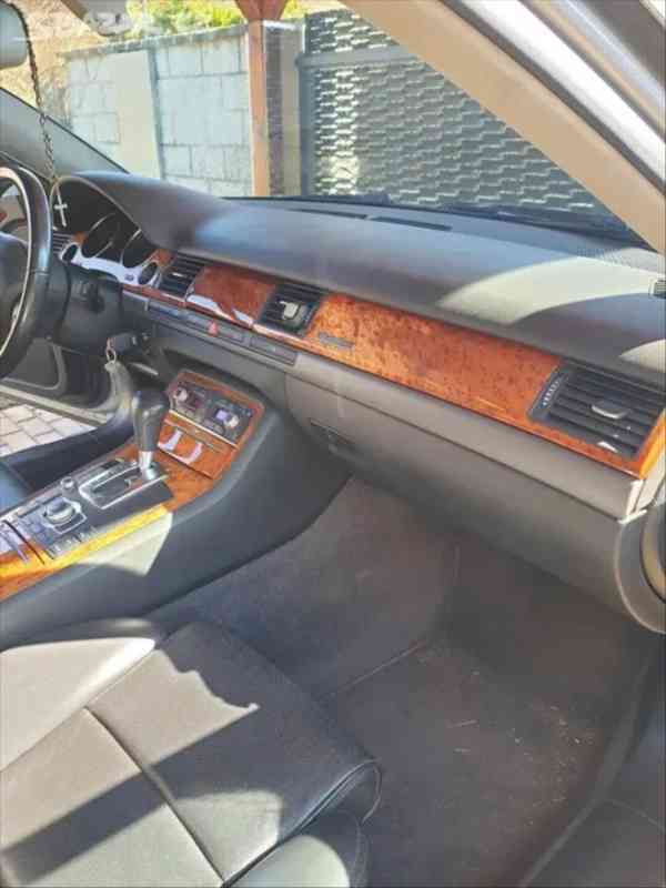 Audi A8 4,2   TDI - foto 9