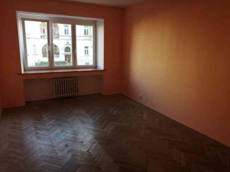 Pronájem 2+1, ulice Merhautova, Černá Pole, 80 m2, balkon, k - foto 2