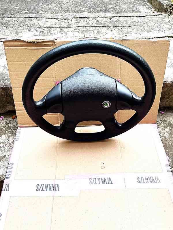 Čtyřramenný volant Škoda FELICIA facelift - jako nový - foto 3