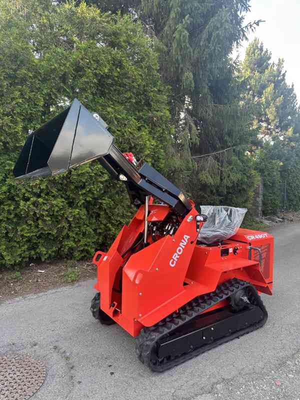 Smýkový mininakladač Crona CR490T -SMÝKOVÝ - foto 2