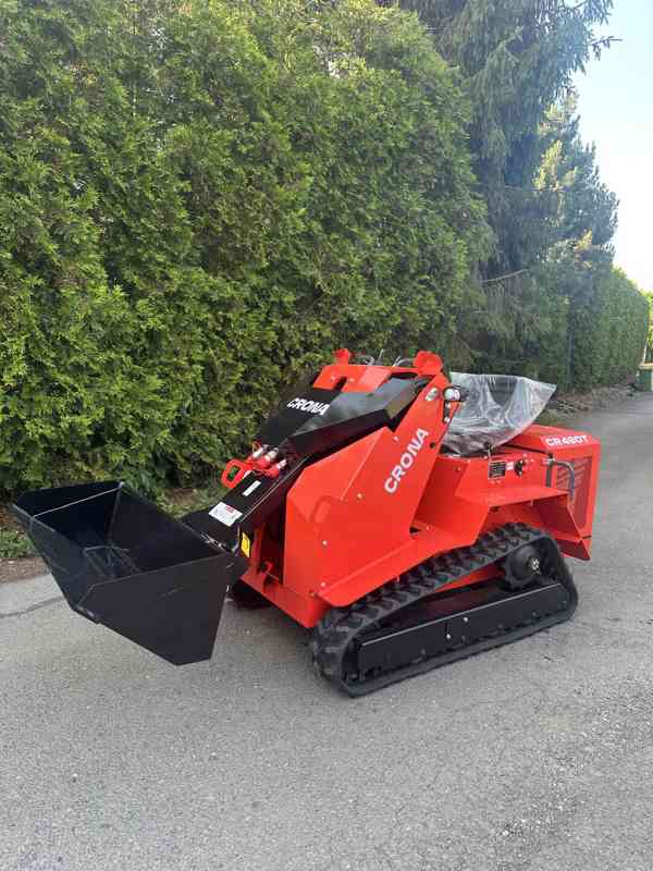 Smýkový mininakladač Crona CR490T -SMÝKOVÝ - foto 3