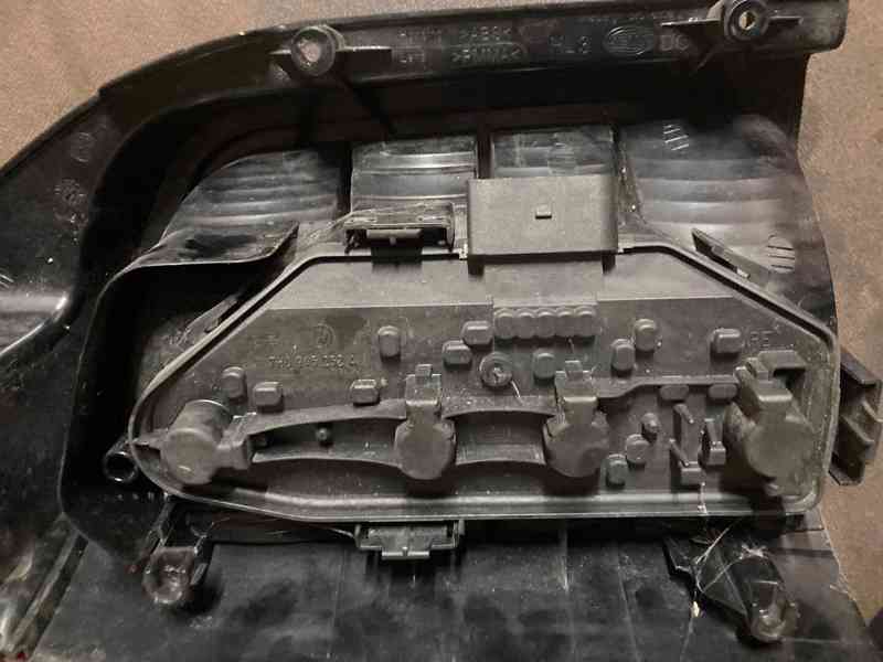 VW Transporter V komplet predni a zadni lampy. - foto 5