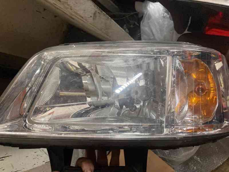 VW Transporter V komplet predni a zadni lampy. - foto 9