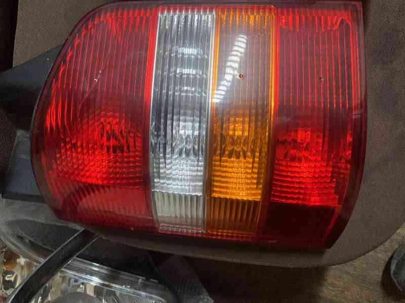 VW Transporter V komplet predni a zadni lampy. - foto 6