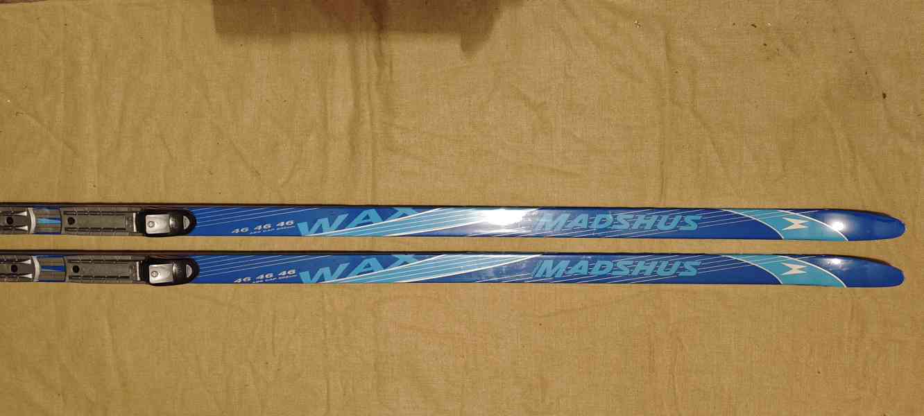 Nabízím běžky MADSHUS 205 cm 46*46*46 vč vázání ROTTEFELLA - foto 3