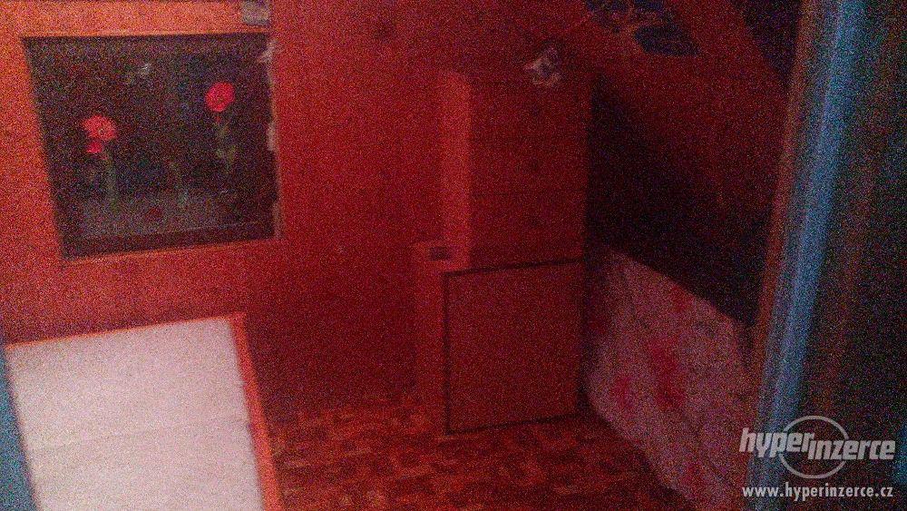 Prodám chatu v údolí Skryjských jezírek - foto 6