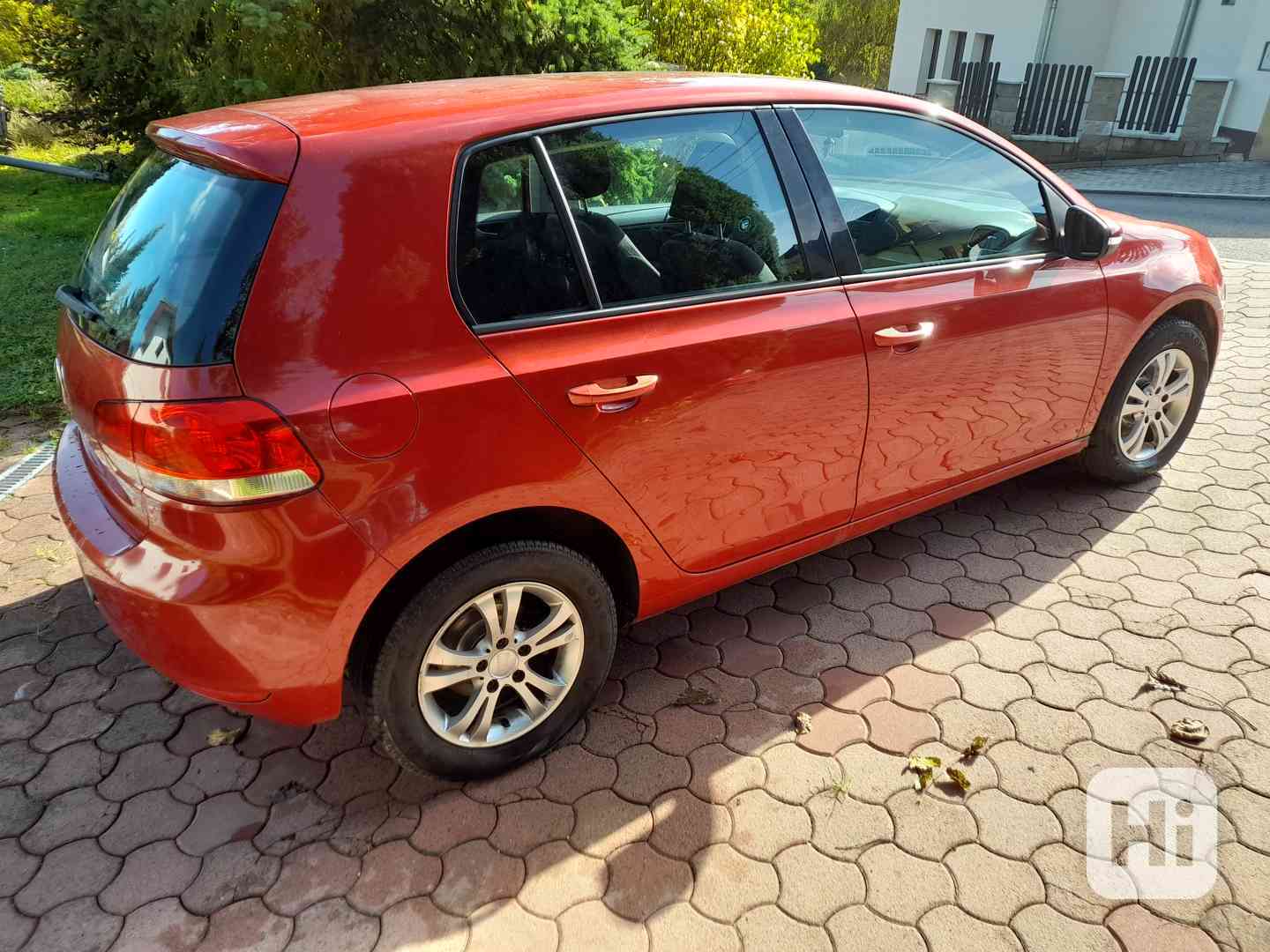 VW GOLF 1.4, 59 kW, NOVÁ STK, NADST. VÝBAVA, PO SERVISU - foto 1