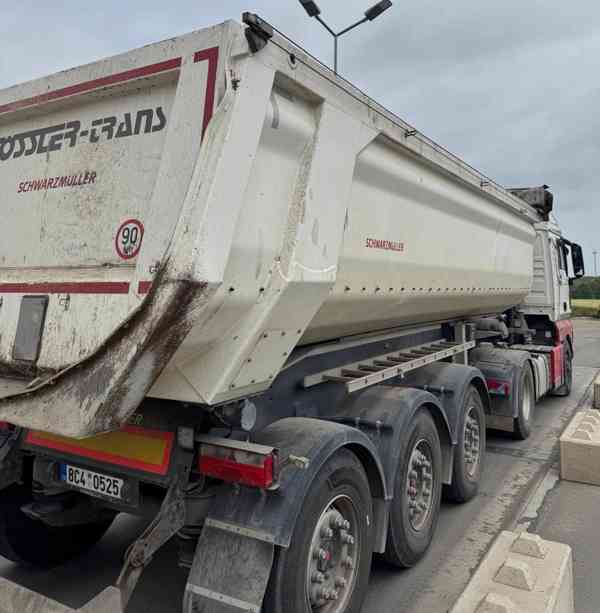 SCHWARZMÜLLER 27 m3/ 5.750 kg/ ELEKTR. plachta / 2x ZVEDAČKA - foto 3