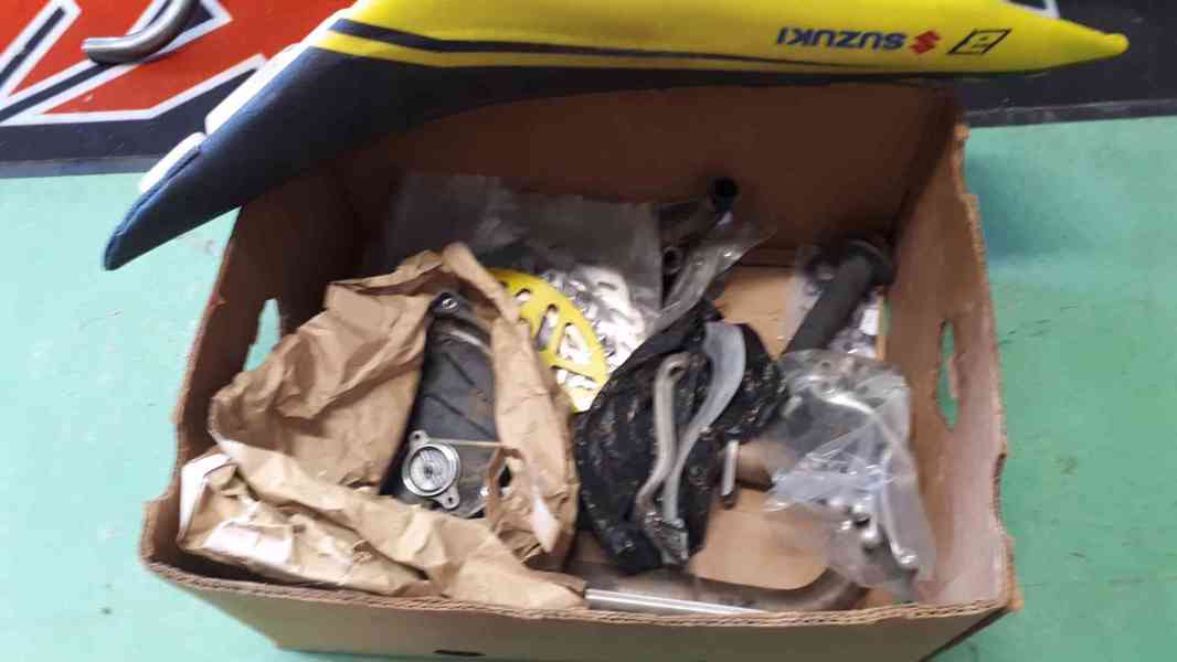 Díly na Suzuki RM-Z 450 - foto 3