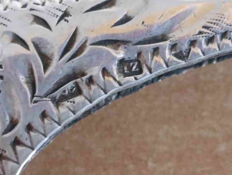 Stříbrný gravírovaný obal na hřeben první republika, Ag 800 - foto 12