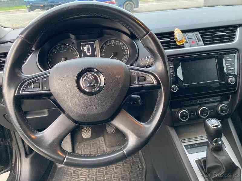 Škoda Octavia 1,6   TDI Greenline - foto 7