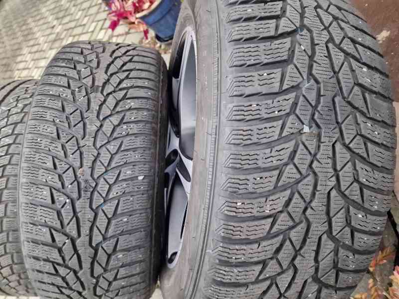Sadu 17" alu kol 5x114,3 se zimnimi pneu NOKIAN - foto 5
