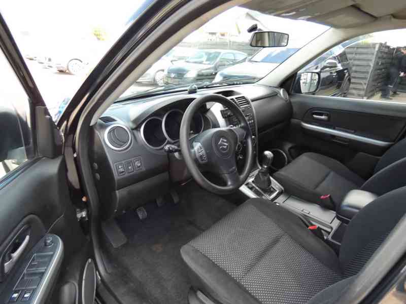 Suzuki Grand Vitara 2,0i benzín 103kw - foto 5