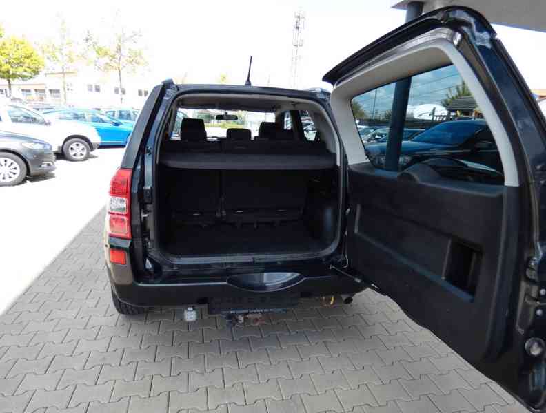 Suzuki Grand Vitara 2,0i benzín 103kw - foto 7
