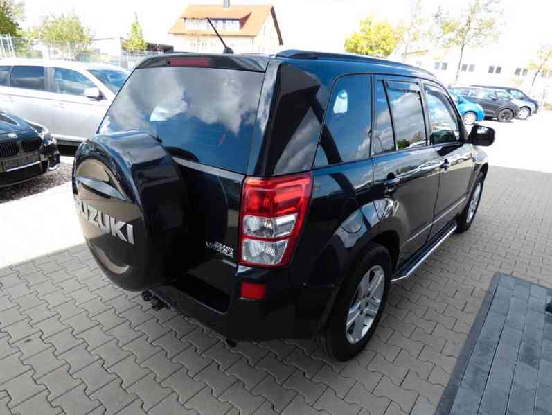 Suzuki Grand Vitara 2,0i benzín 103kw - foto 3