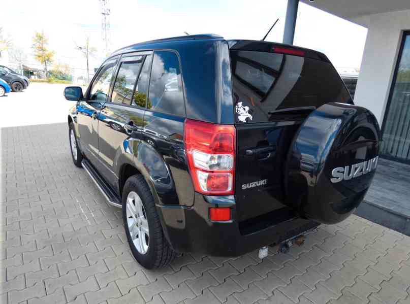 Suzuki Grand Vitara 2,0i benzín 103kw - foto 4