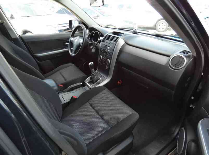Suzuki Grand Vitara 2,0i benzín 103kw - foto 10
