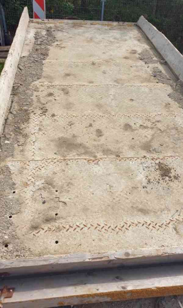 Avia 80 odtah 8.2t SKLOPNÝ na 5.3m/4.4t +naviják - foto 9