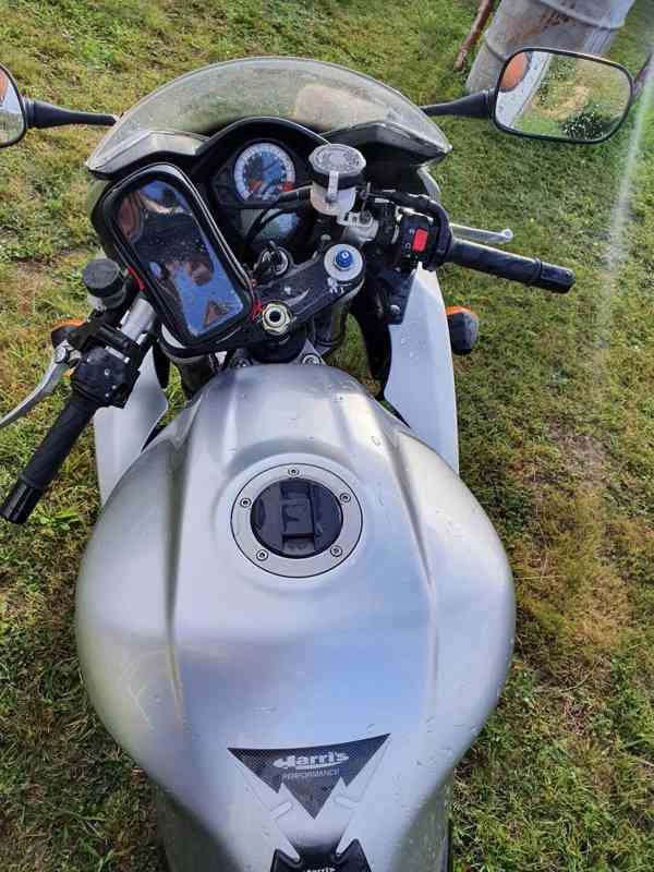 Suzuki SV 1000 - foto 5