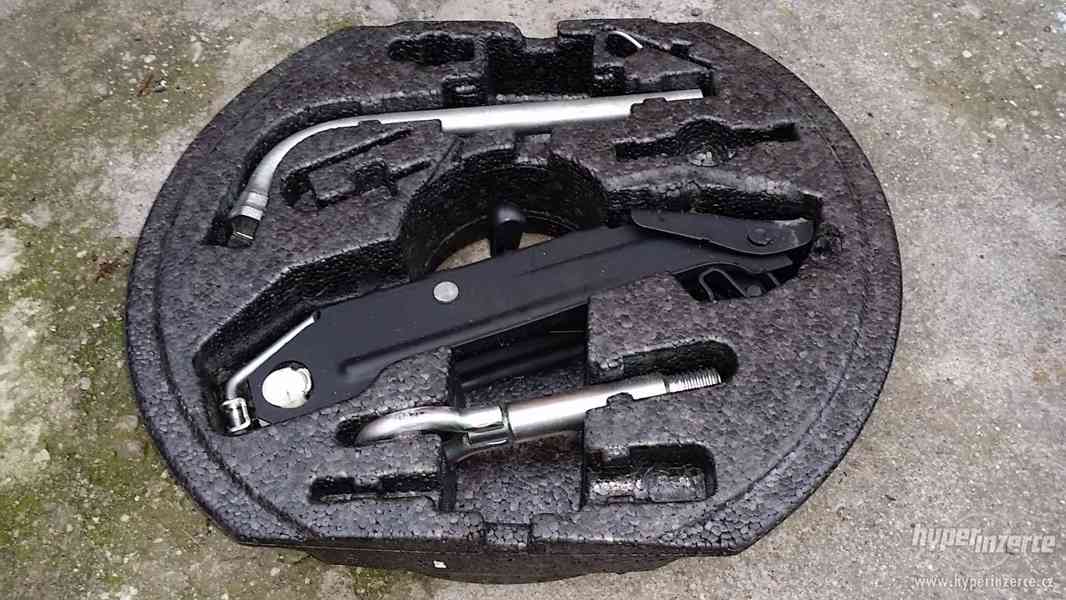 DOJEZDOVÉ KOLO 5x112 R16 ORIG VW SEAT ŠKODA AUDI A NÁŘADÍ - foto 2