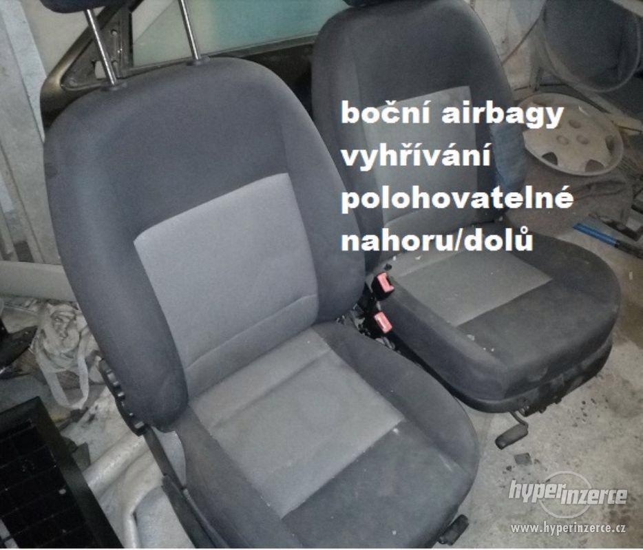 Sedačky - Š.Octavia I (vyhřívané, airbagy)+LP dveře+sklo - foto 1