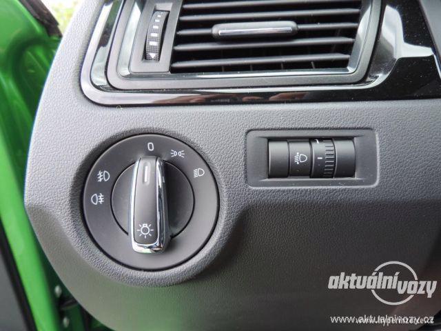 Škoda Rapid 1.2, benzín, rok 2015 - foto 11