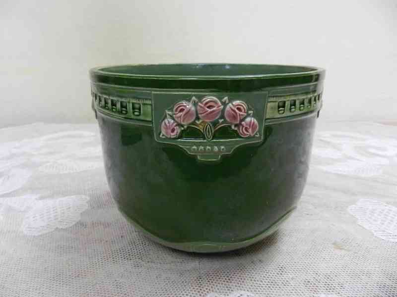 Krásný secesní zelený Květináč Květník Majolika Eichwald