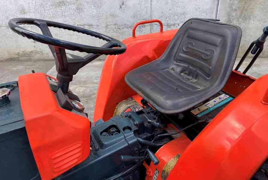 B8200 Kubota - foto 3