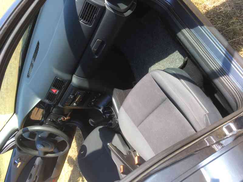 Škoda octavia - foto 9