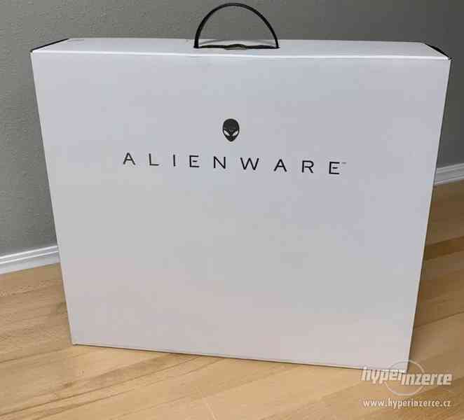 Alienware 17 R5 VR Připraveno 17,3 LCD Intel Core i9 8th Gen - foto 1