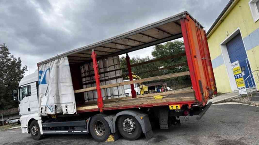 Eur6 BDF 7.3+7.3m MAN 6x2 +18t tandem lowdeck přívěs - foto 12