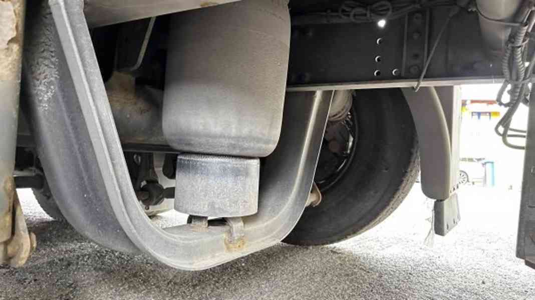Eur6 BDF 7.3+7.3m MAN 6x2 +18t tandem lowdeck přívěs - foto 7