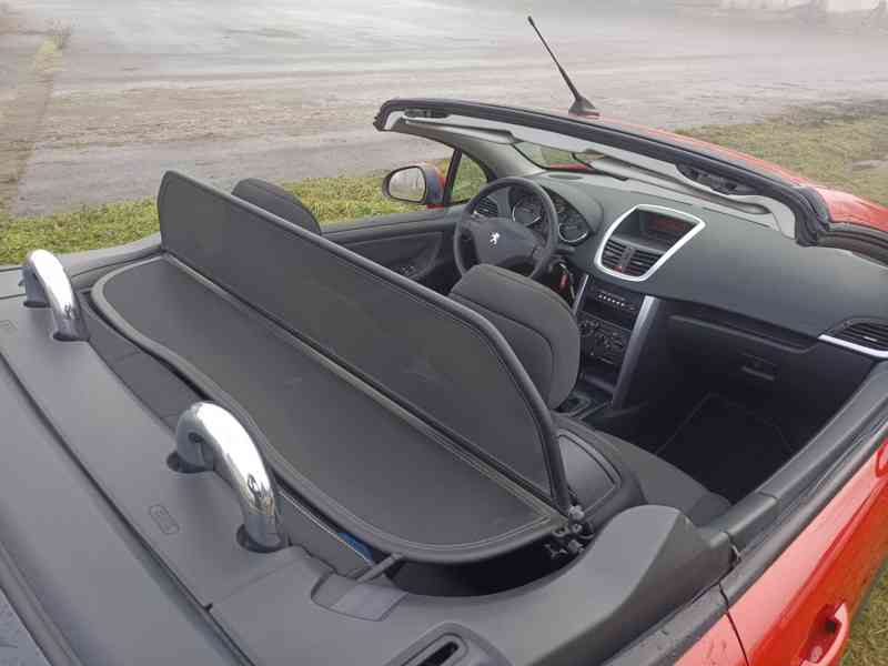 Peugeot 207 CC cabrio 1.6 88Kw RV.2009 - NOVÁ STK  - foto 11