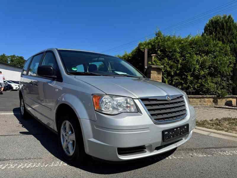 Chrysler Grand Voyager RT 3.8 EU 2009 - foto 6