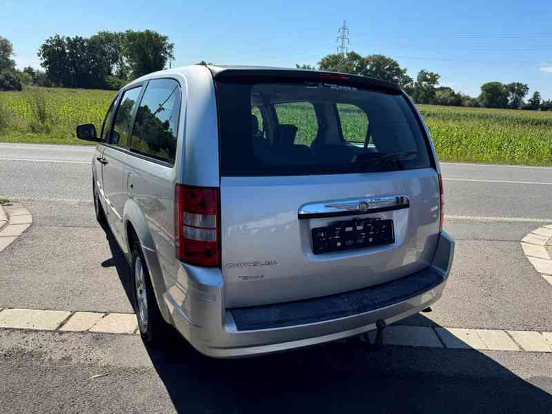 Chrysler Grand Voyager RT 3.8 EU 2009 - foto 5