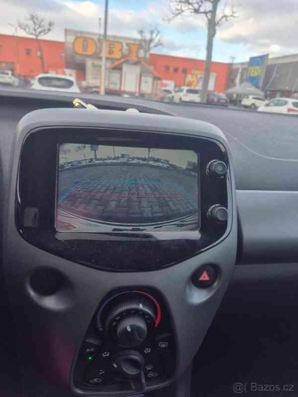 Toyota Aygo 1,0   nebourane - foto 9