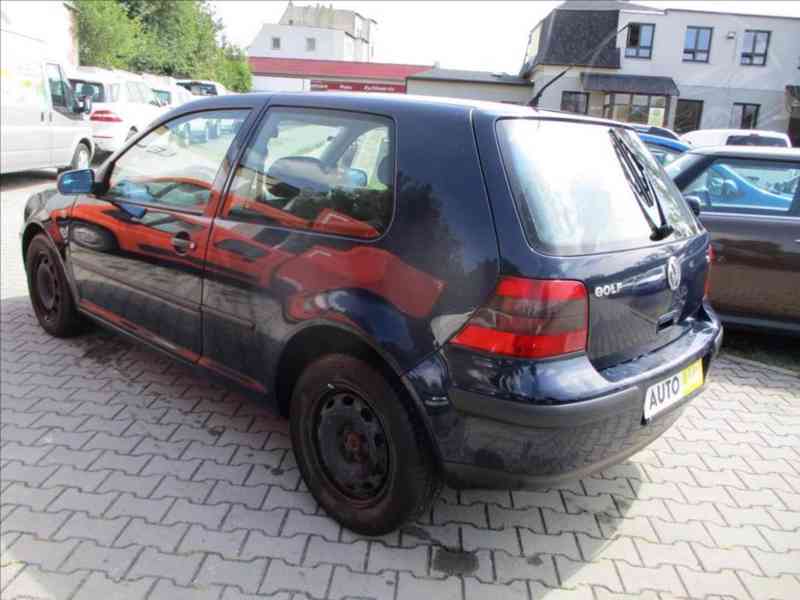 Volkswagen Golf 1,6 i KLIMA - foto 3