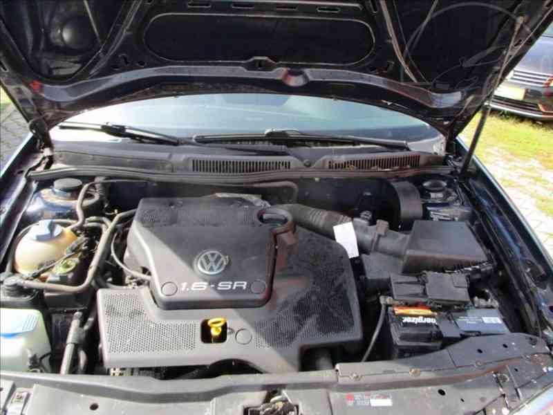 Volkswagen Golf 1,6 i KLIMA - foto 12